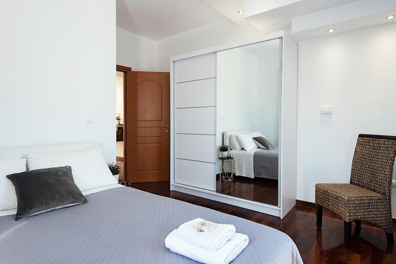 Noulia Villa *